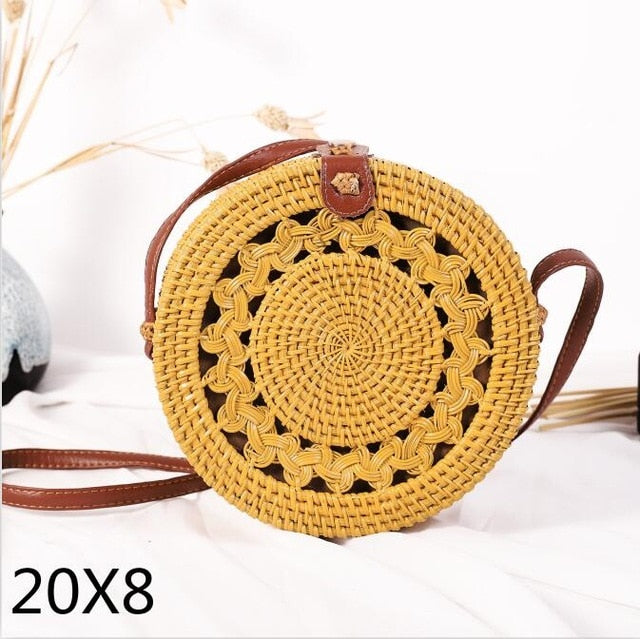 BOLSA DE PALHA REDONDA RATTAN COM ALÇA